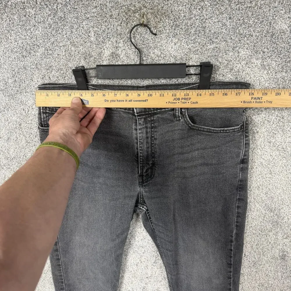 Levis Jeans Mens 36x29.5 Gray Slim Tapered Stretch Denim Charcoal Wash Classic